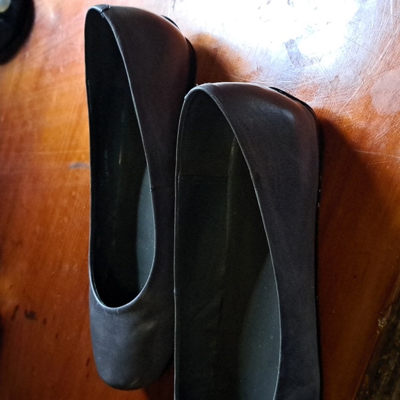 Last Chance! Will Be Pulling Soon!J Jill 'Cara' grey shoes - Picture 2 of 6